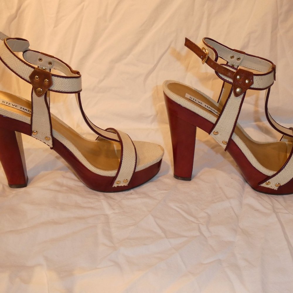 Platform Sandals - Picture 3 of 5
